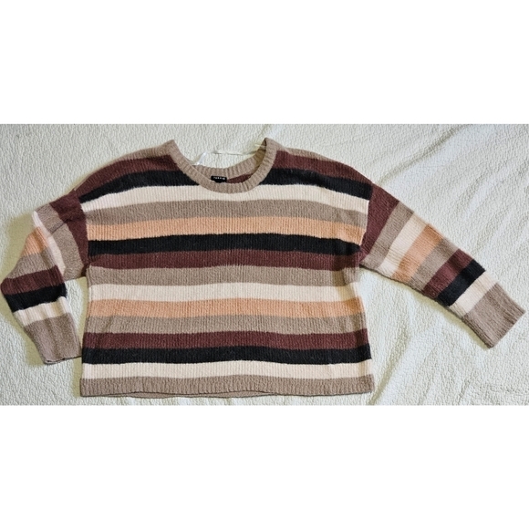 TORRID Fuzzy Yarn Pullover Drop Shoulder Sweater - Picture 4 of 8